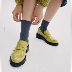 Beautiful Maguire Loafers! Super cool kiwi green color - size 39 (8.5-9 US)